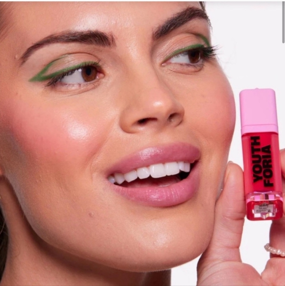 NWT Youth Foria Color Blush Oil Lets Go Party